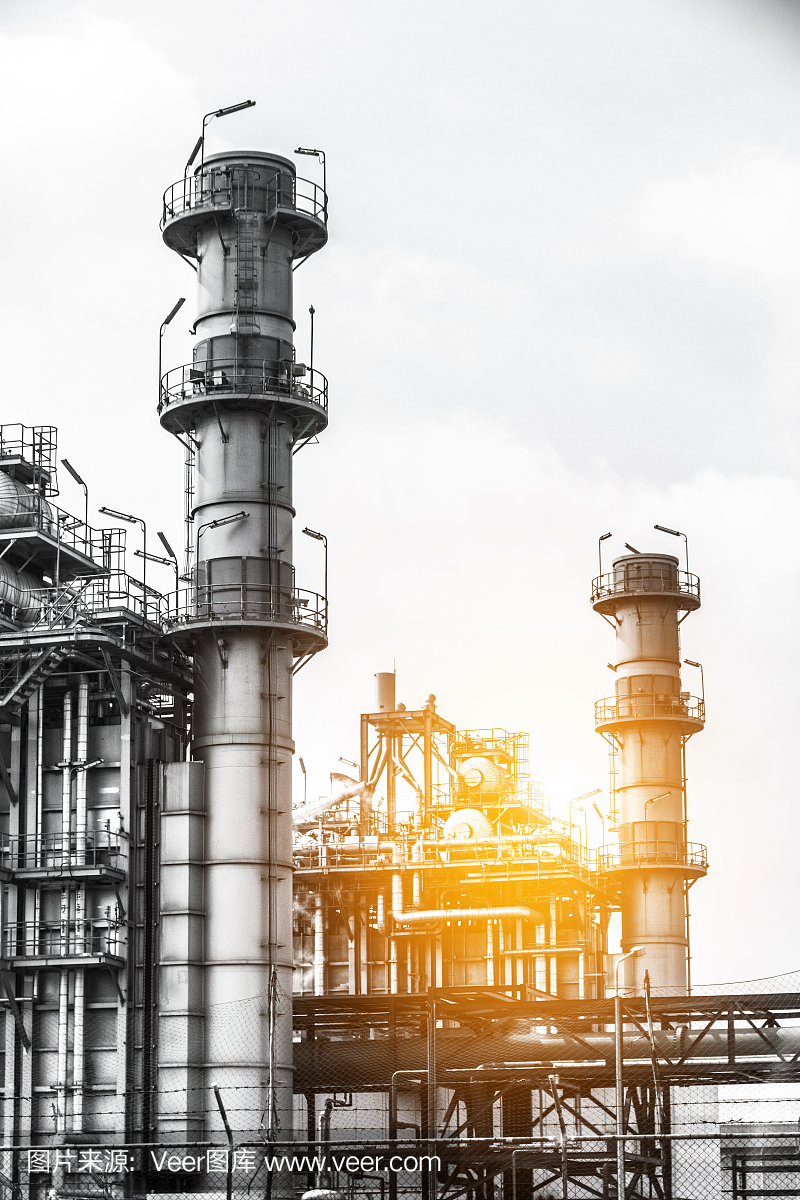 關閉工業區。石油和天然氣煉制工業工廠。